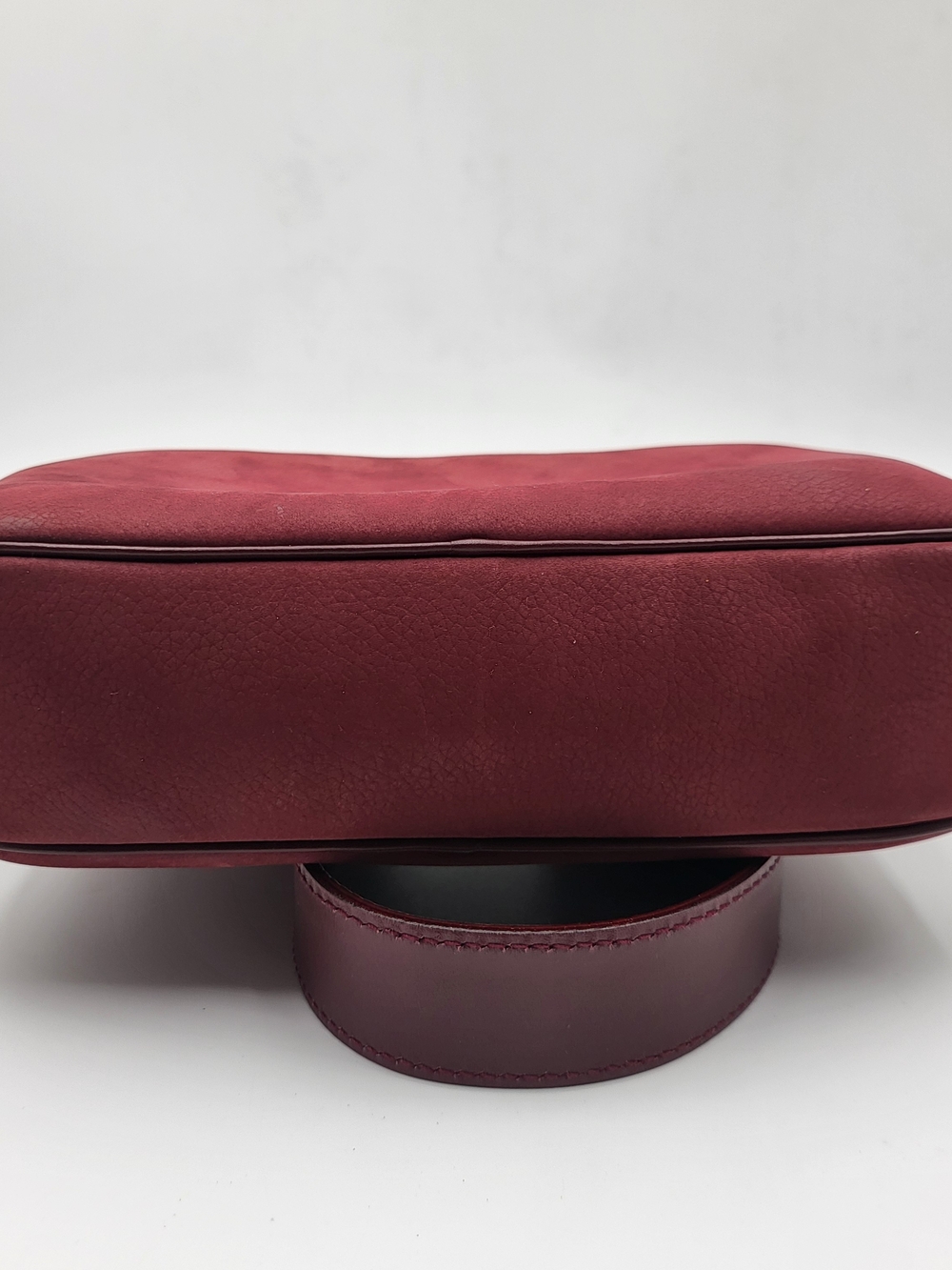 Gucci Suede Leather Crossbody Purse Bordeaux Italy, Authentic w/COA..RareVintage - Picture 6 of 16